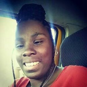 Meet your Posher, Eva